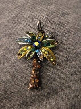 Palm Tree Crystal Pendant Necklace - Multicolor